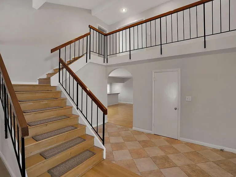976 Pizarro Ln — Photo 28