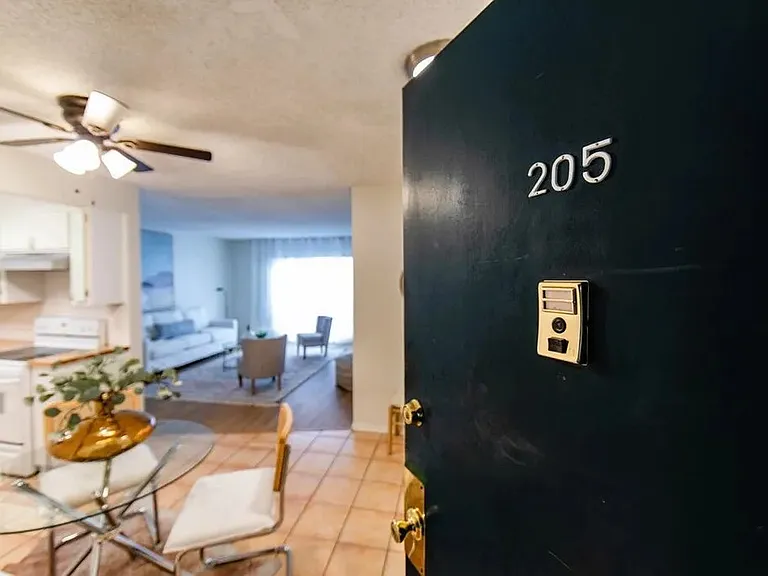 6199 Canterbury Dr #205-1 — Photo 11