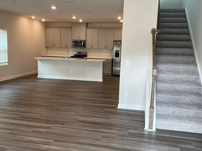 1214 Colgher St — Photo 2