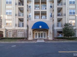 8303 Harcourt Rd #600, Clifton, NJ 07013