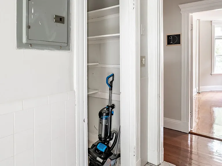 10 Strathmore Rd #22 — Photo 21