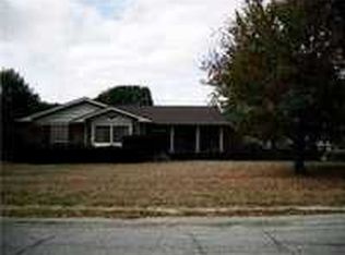 2064 Fairway Dr, Greencastle, IN 46135