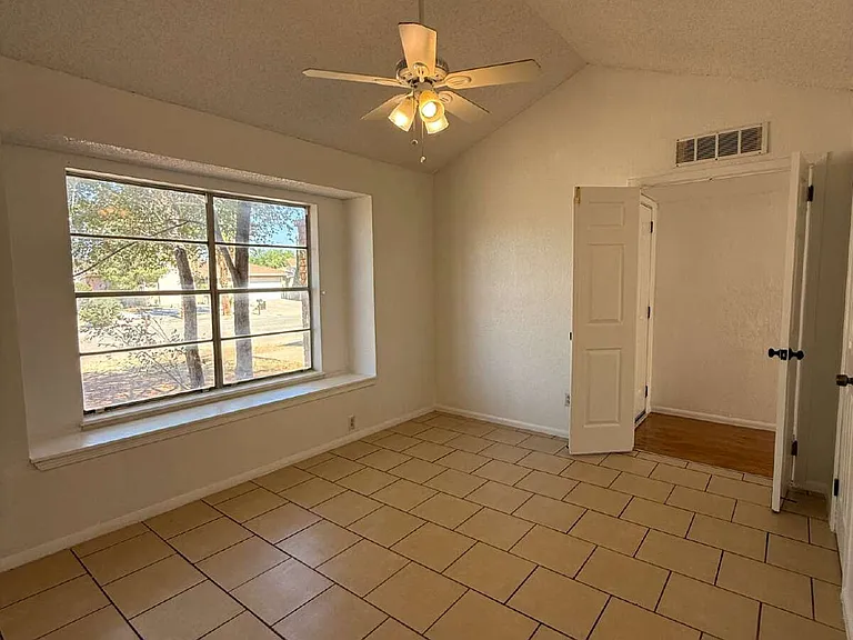 1670 Jones Ln — Photo 13