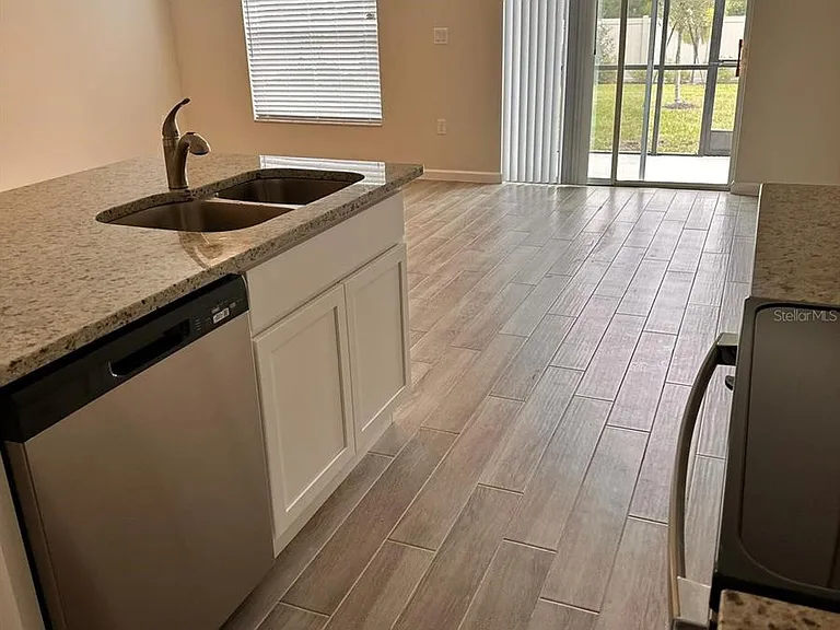 2831 Narcoossee Commons Way — Photo 4