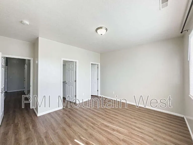 243 N Caleb Dr — Photo 19