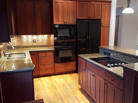 Electric cooktop w/downdraft