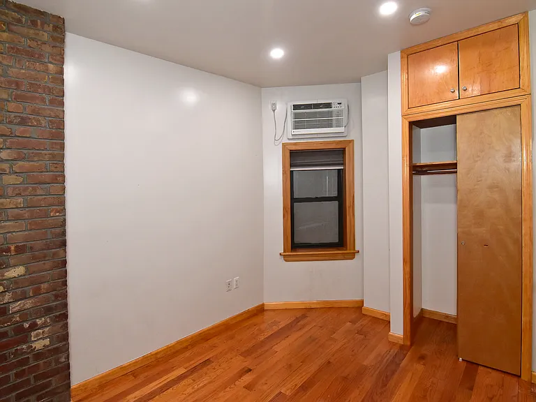 54 E Broadway #3 — Photo 6