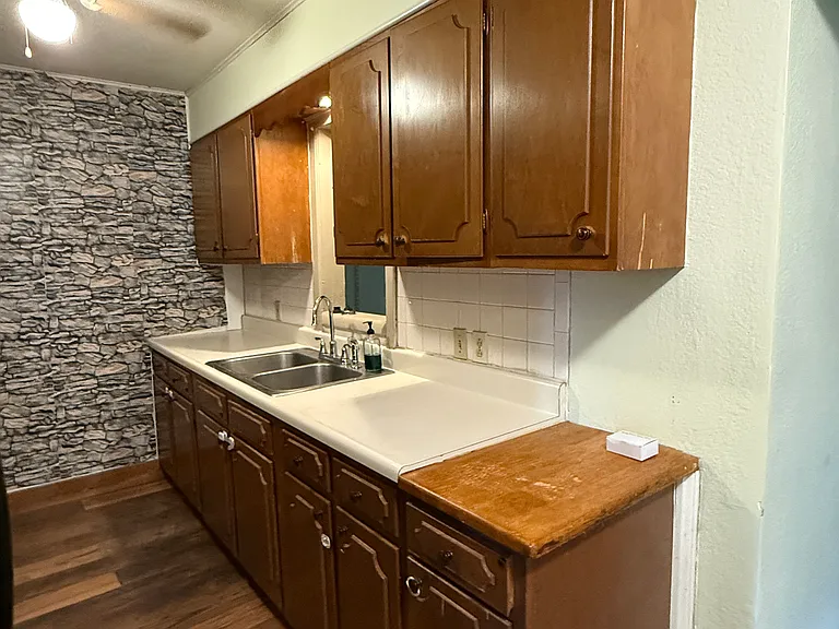 4517 Waterloo Dr — Photo 6