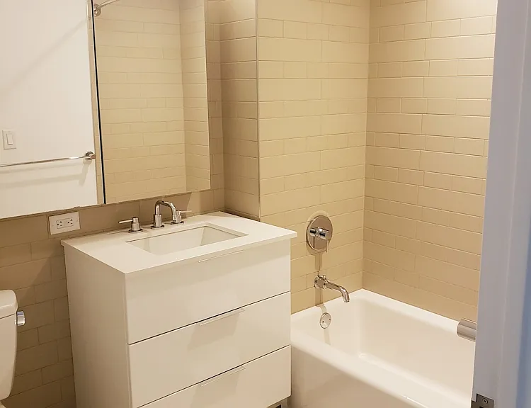 535 W 43rd St N #1D — Photo 9