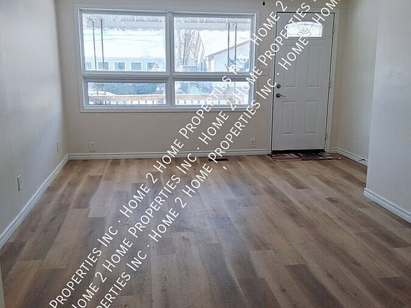 2nd image of 994 Josephine Ave