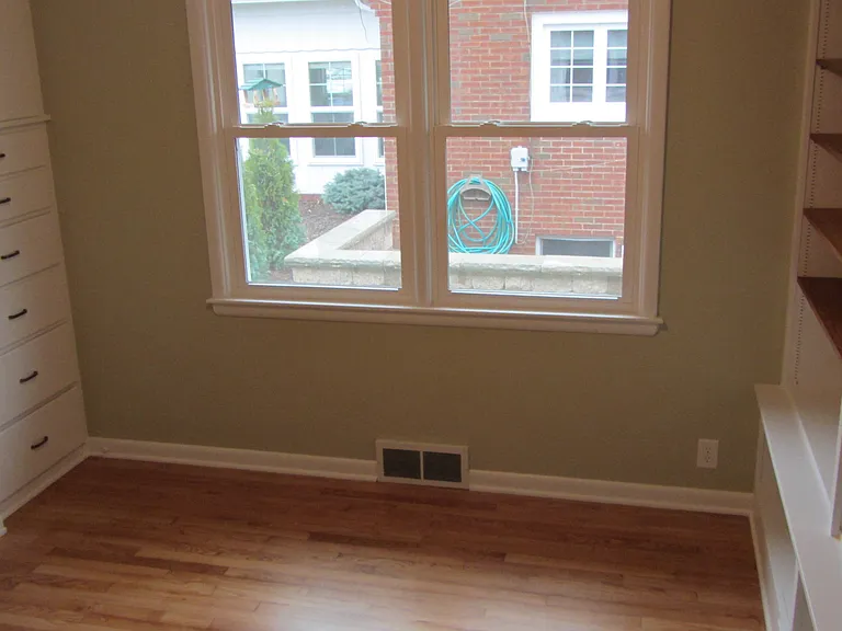 907 W 8th Ave — Photo 11