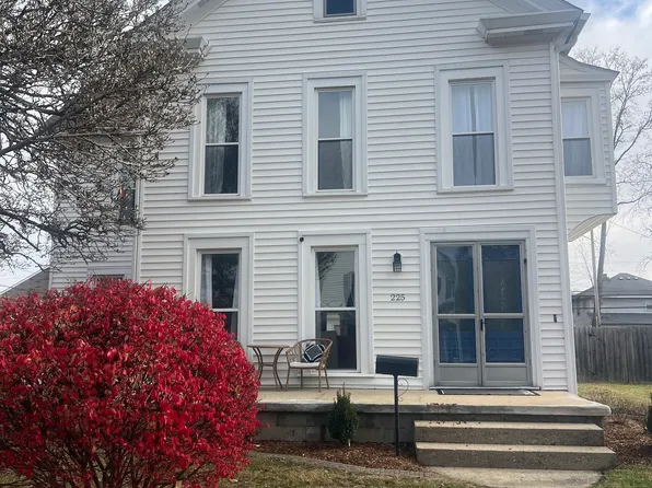 225 N Center St, Plainfield, IN 46168