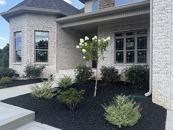 3rd image of 1501 Riggins Dr Lot 1
