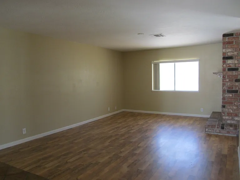 1816 Hermitage Dr — Photo 9