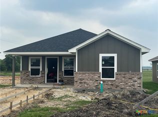 3615 Hanselman Rd, Victoria, TX 77901