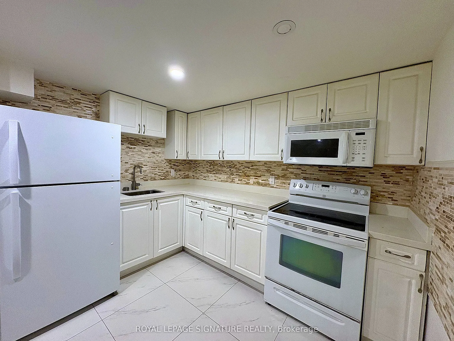 2 bed, $2,200 — Photo 4