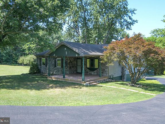4th image of 126 Lenape Rd