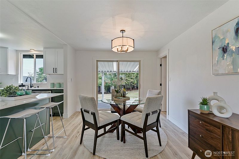 3rd image of 14014 43rd Avenue S