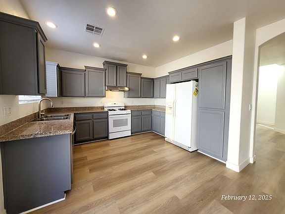 5th image of 8228 Mountain Gap Ct
