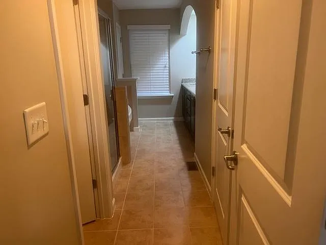 6037 Fryars Gate Ct — Photo 9