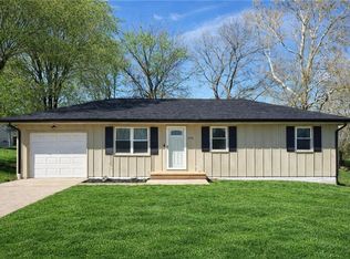 2802 Franklin Ave, Lexington, MO 64067