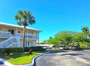 4633 Bayshore DR #M4, NAPLES, FL 34112