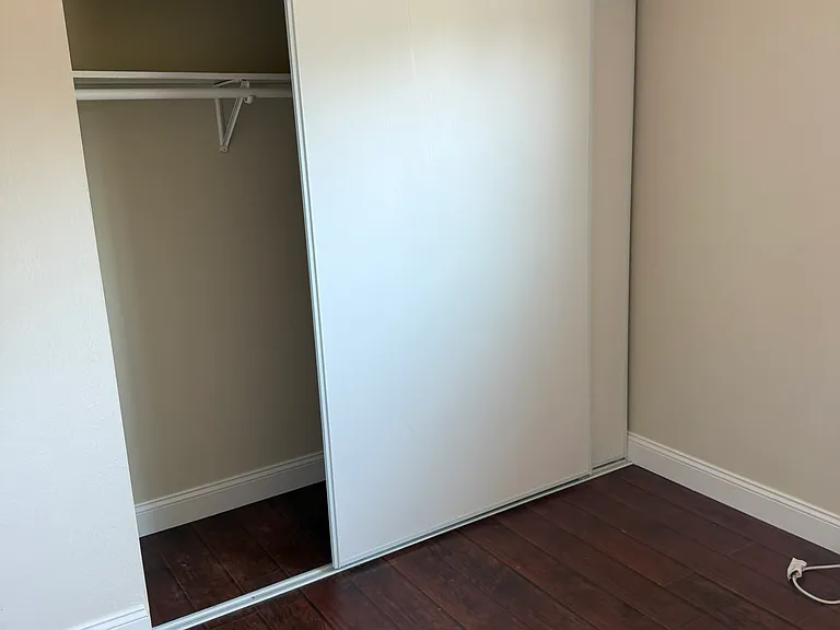 421 Don Seville Ct — Photo 6