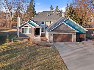 7273 Stagecoach Trl, Lino Lakes, MN 55014