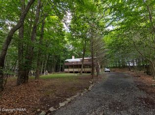 273 Packanack Dr, Gouldsboro, PA
