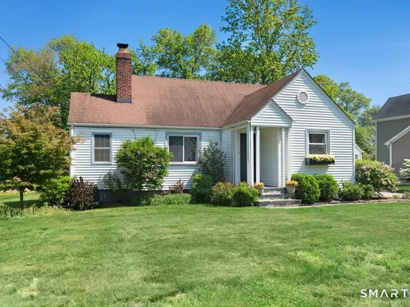22 Country Lane, Trumbull, CT 06611