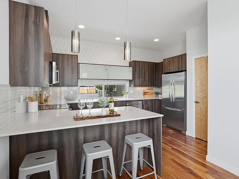 3655 Francis Ave N — Photo 10