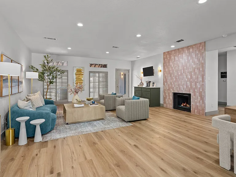 Summerstone Apartments — Photo 2