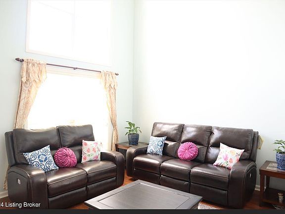 2nd image of 10129 Spring Gate Dr