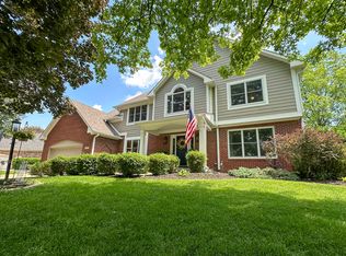 1127 Woodgate Dr, Carmel, IN 46033