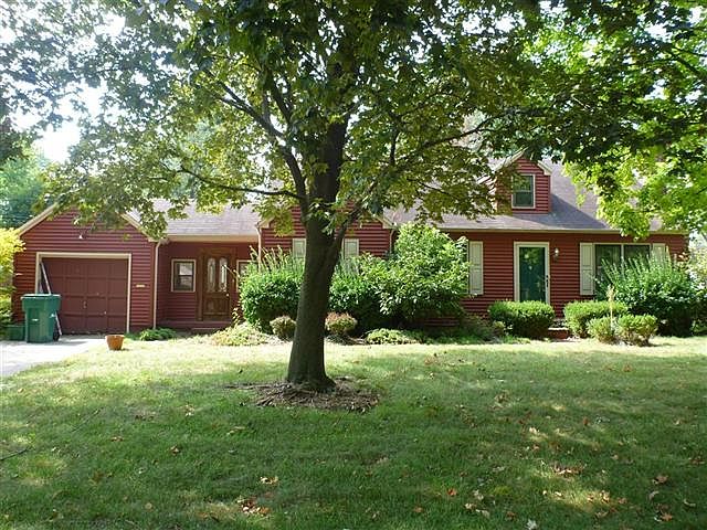1st image of 400 Carrlands Dr