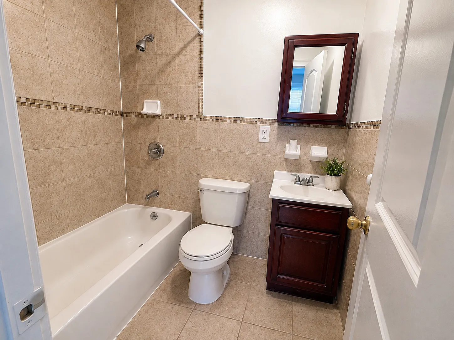 1 bed, 650 sqft, $1,595 — Photo 4