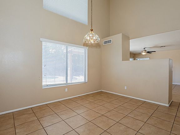 5th image of 919 W Juanita Ave