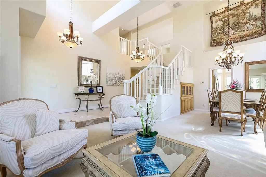 4 bed, 3.5 bath, 2841 sqft, $6,500 — Photo 4