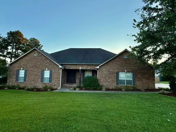 14 Deer Creek Dr, Magnolia, AR 71753