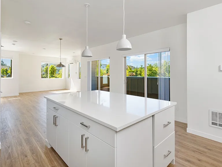 32766 Ten Trails Pkwy SE — Photo 6