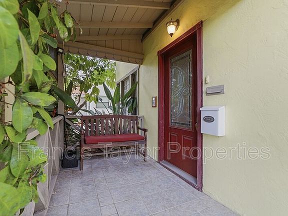 3rd image of 4469 38th St