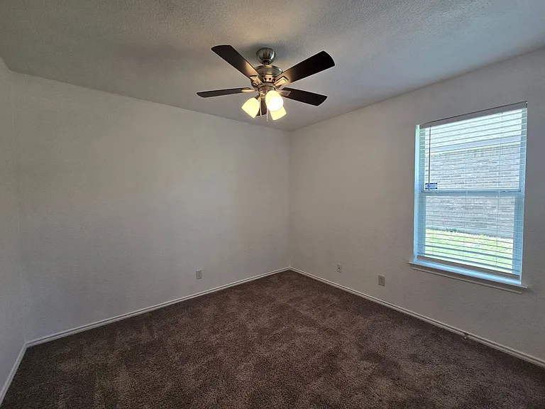 3906 Kevin Shaw Dr — Photo 26