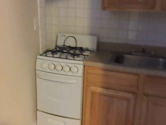2nd image of 4340 40th St #3B