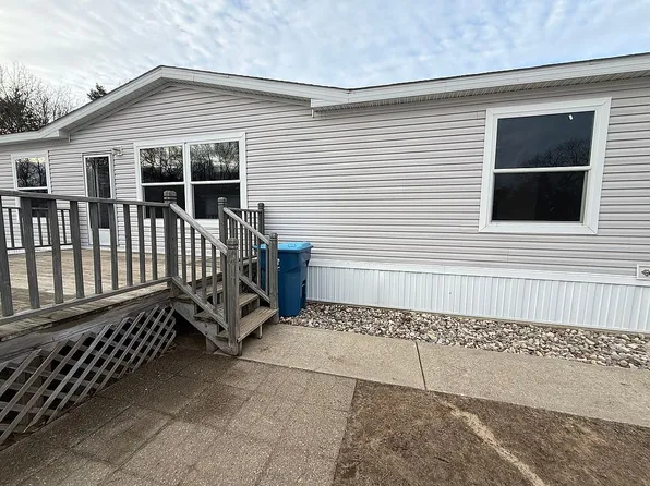 3410 Evergreen Dr, Hamilton, MI 49419