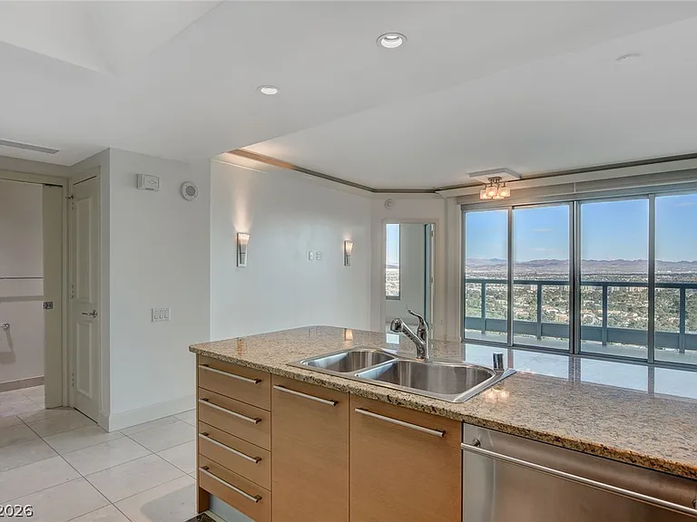 322 Karen Ave #2705 — Photo 13