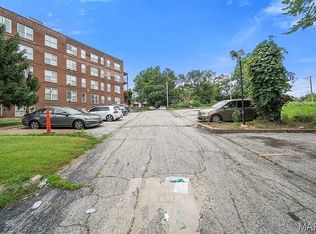 8612 Halls Ferry Rd #403, Saint Louis, MO