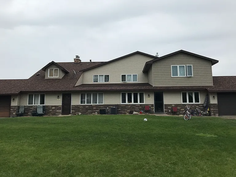 14270 Hemlock Ct N — Photo 2