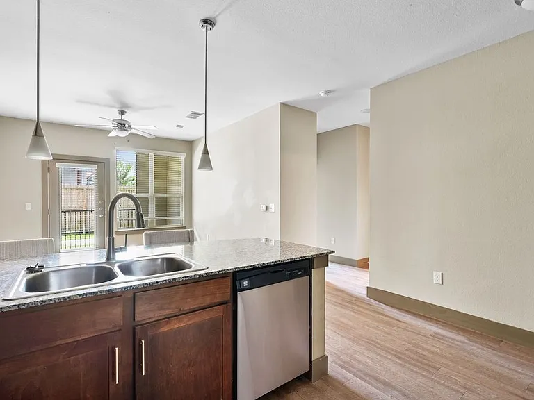 8844 Ashbloom Ln #1202 — Photo 4