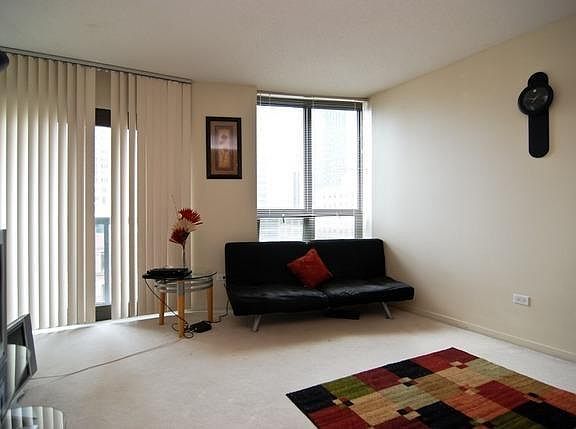 4th image of 400 N La Salle St #1103
