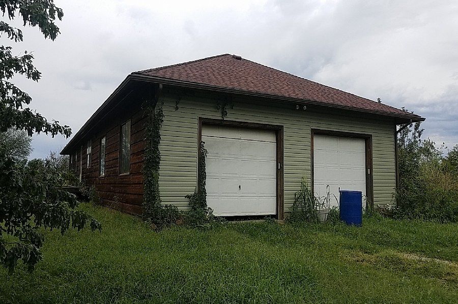 2nd image of 1314 N Clearwater Rd